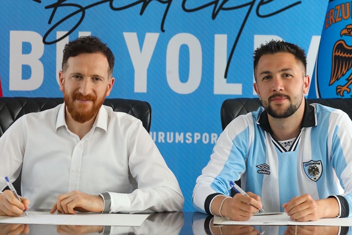 Erzurumspor FK, 2 futbolcu ile sözleşme yeniledi