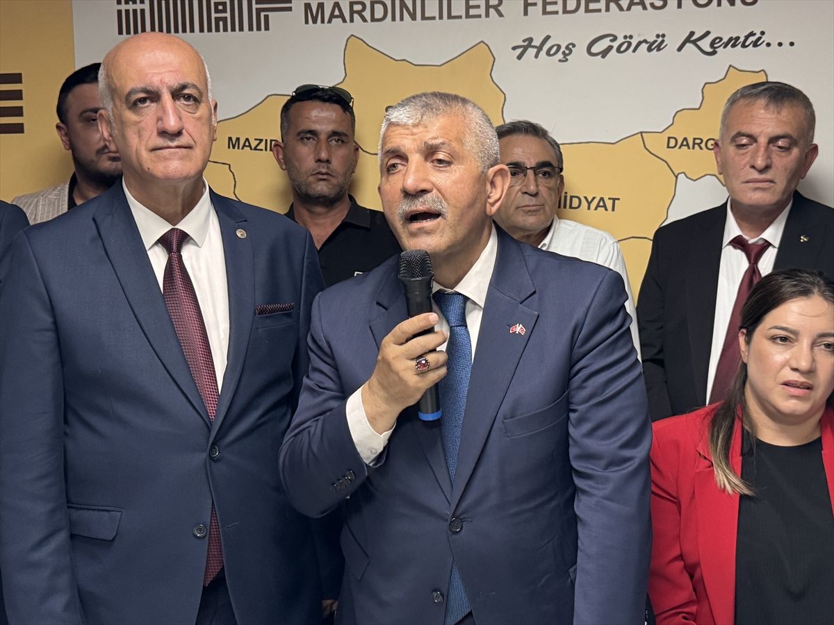İzmir'de Mardinliler Federasyonu üyesi 278 kişi MHP'ye katıldı
