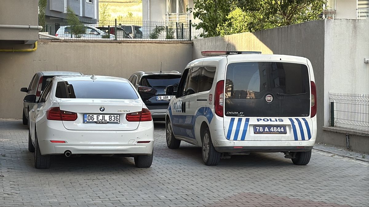 Karabük'te 'dur' ihtarına uymayan sürücüye 492 bin 719 lira ceza kesildi