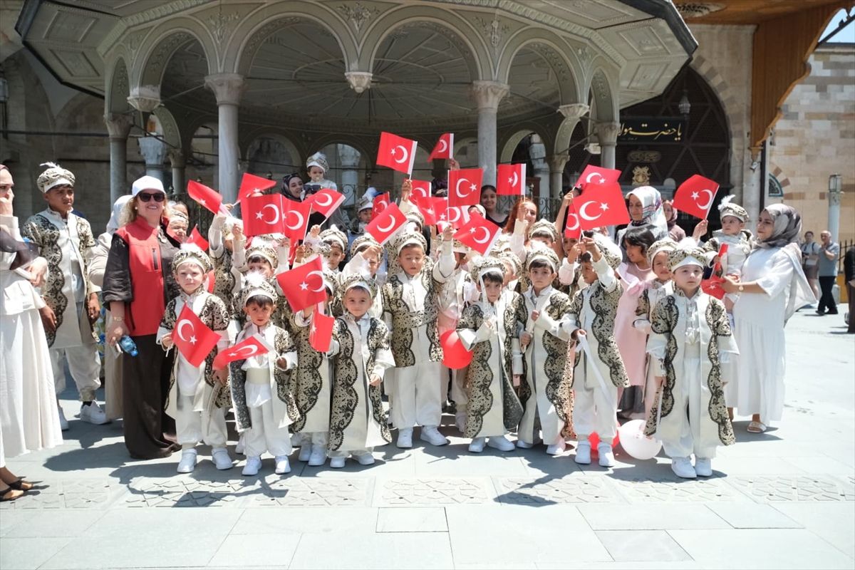 Konya'da toplu sünnet şöleni yapıldı