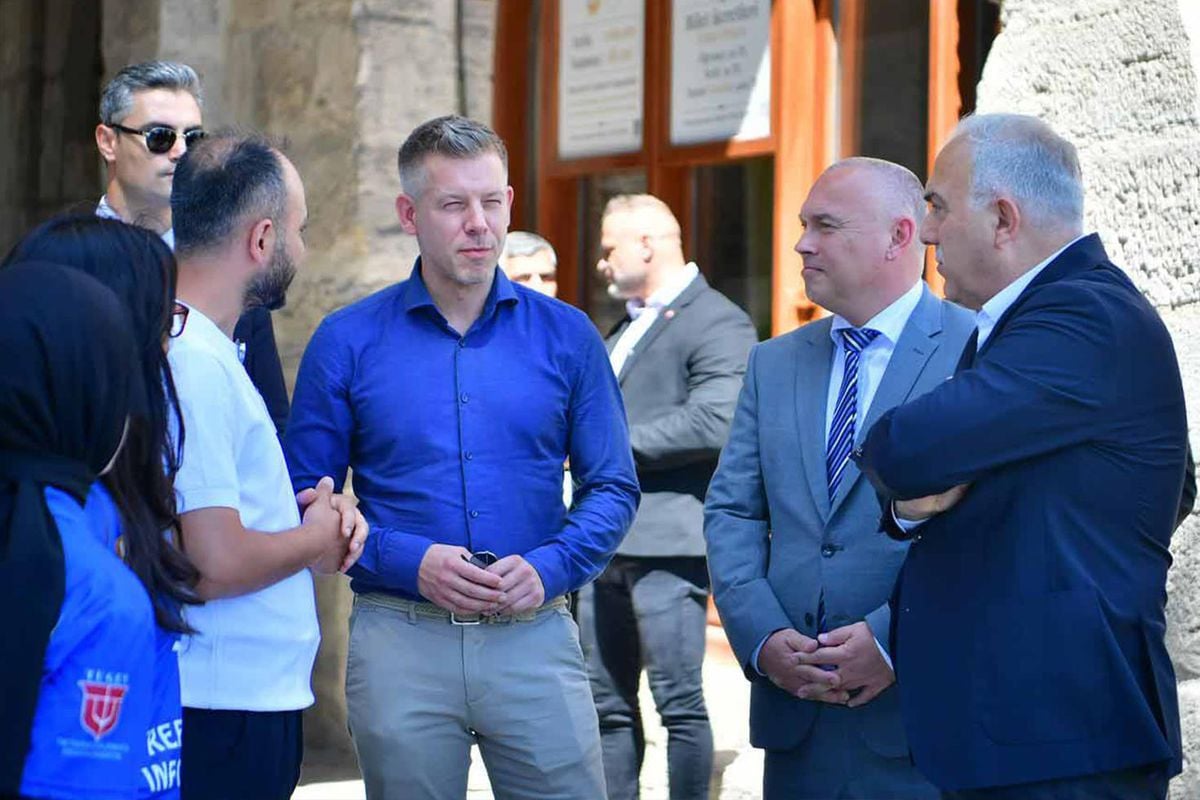 Macaristan Başbakanı Peter Magyar, Yedikule Hisarı'nı ziyaret etti
