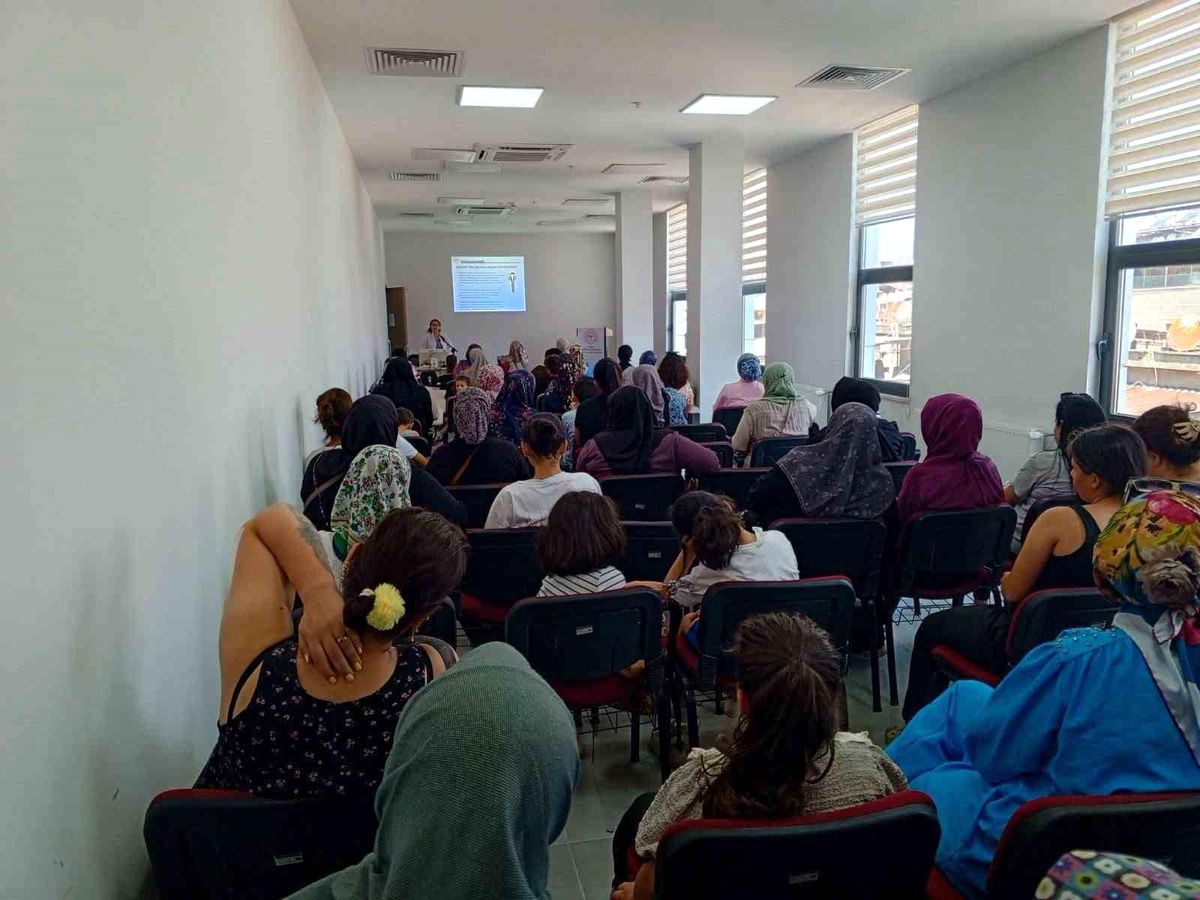 Nazilli'de kadınlara yönelik eğitim verildi
