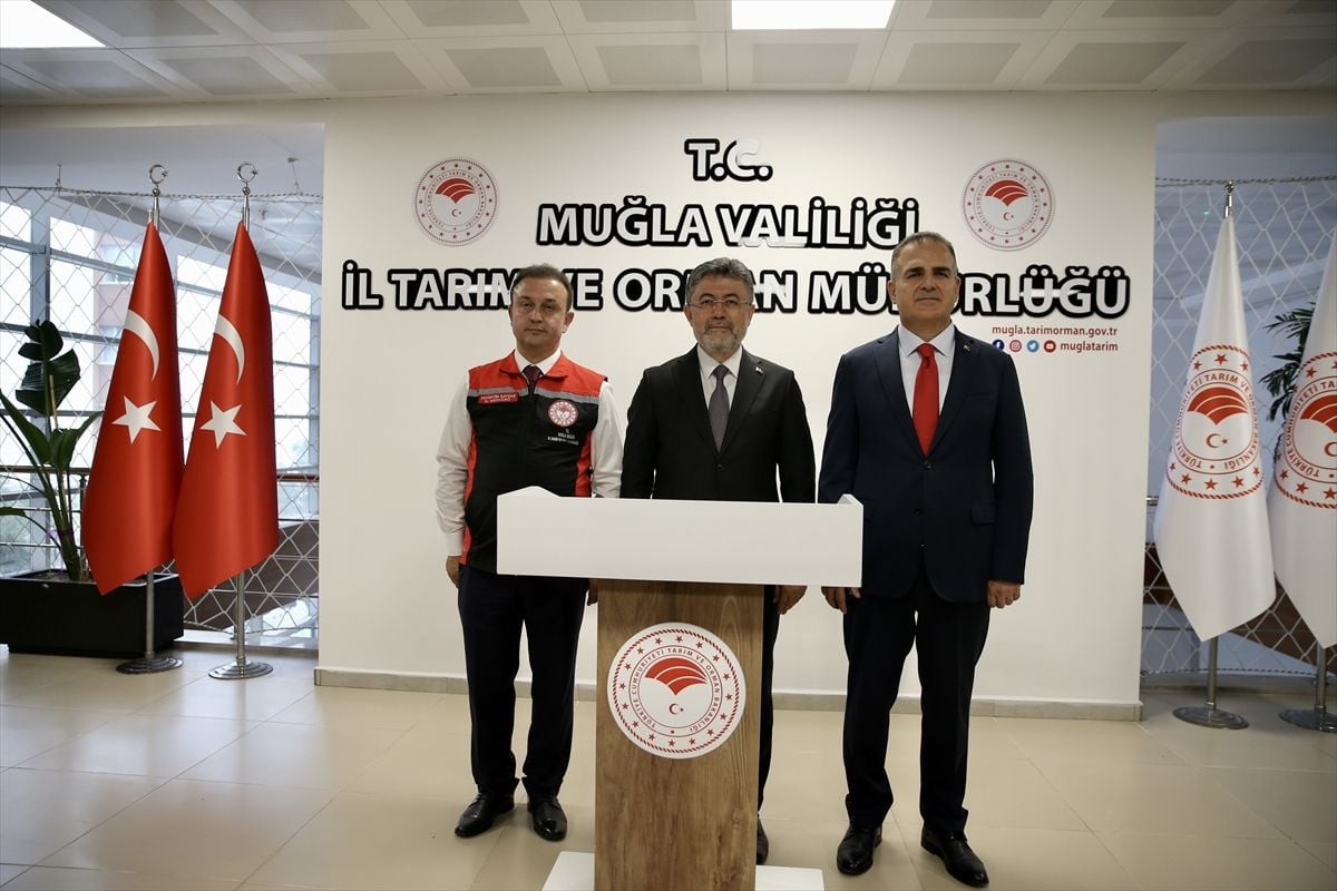 Bakan Yumaklı: Muğla üreticisi 1 milyar dolar ihracat yaptı