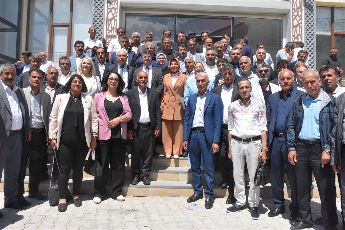 Van'da Muhtarlar Akademisi başladı