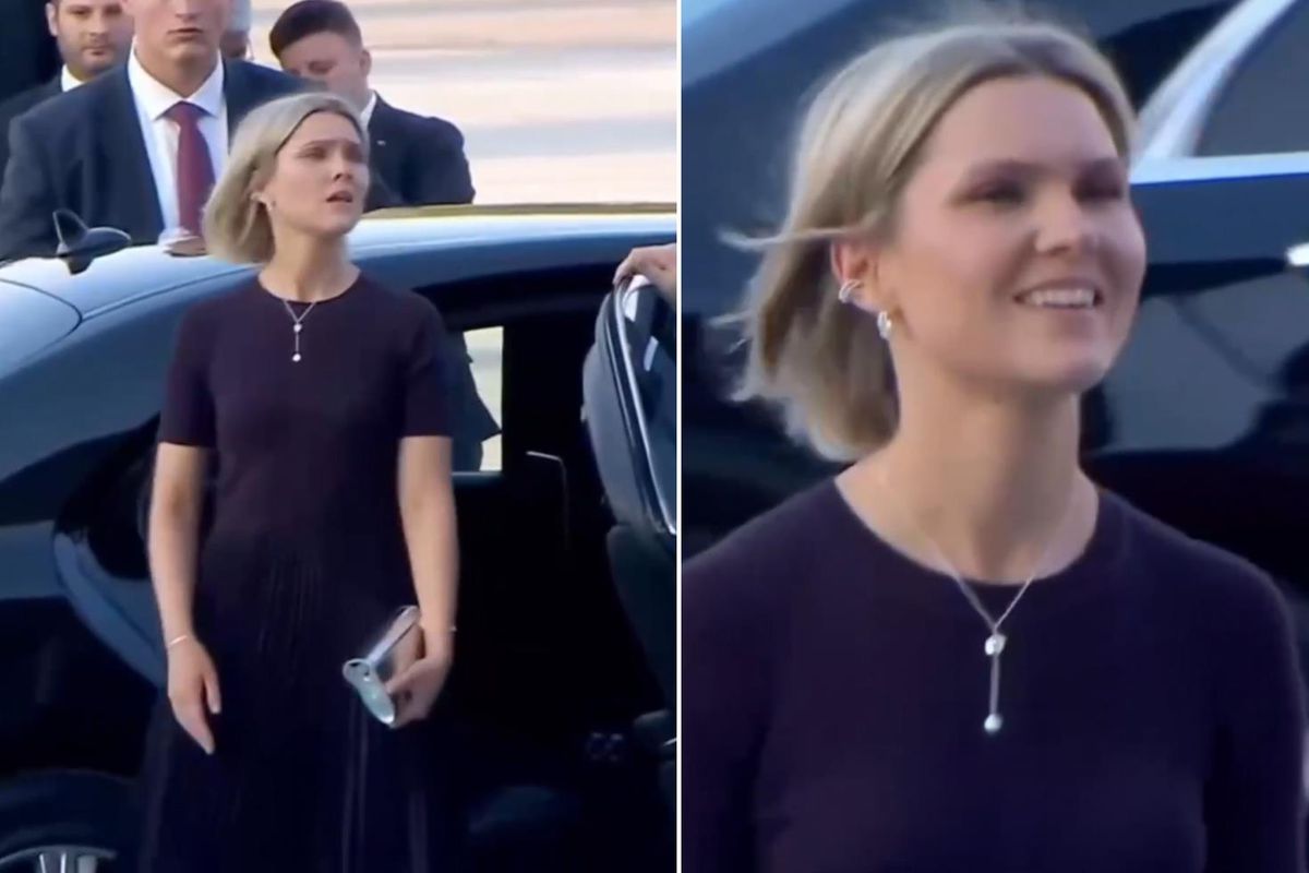 İzlanda Başbakanı Katrín Jakobsdóttir'in Cumhurbaşkanlığı Külliyesi'ni hayranlıkla incelediği an.