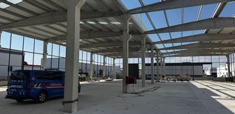 Aksaray'da çalıştığı fabrikanın çatısından düşen işçi öldü