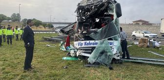 Anadolu Otoyolu'nun Bolu kesiminde kaza yapan yolcu otobüsündeki 15 kişi yaralandı