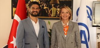 ATSO başkan adayı iş insanı Hatice Öz'den AA Antalya Bölge Müdürlüğüne ziyaret