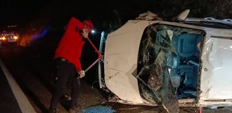 Balıkesir'de hafif ticari aracın otomobile arkadan çarpması sonucu 2 kişi yaralandı