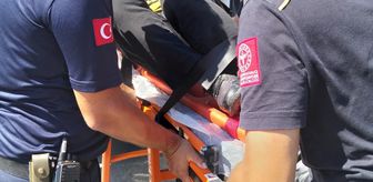 Balıkesir'de kontrolden çıkarak yoldan çıkan otomobildeki 1 kişi yaralandı