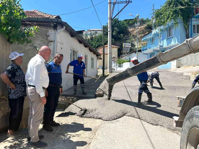 Başkan Kumral mahallerde yürütülen çalışmaları yerinde inceledi
