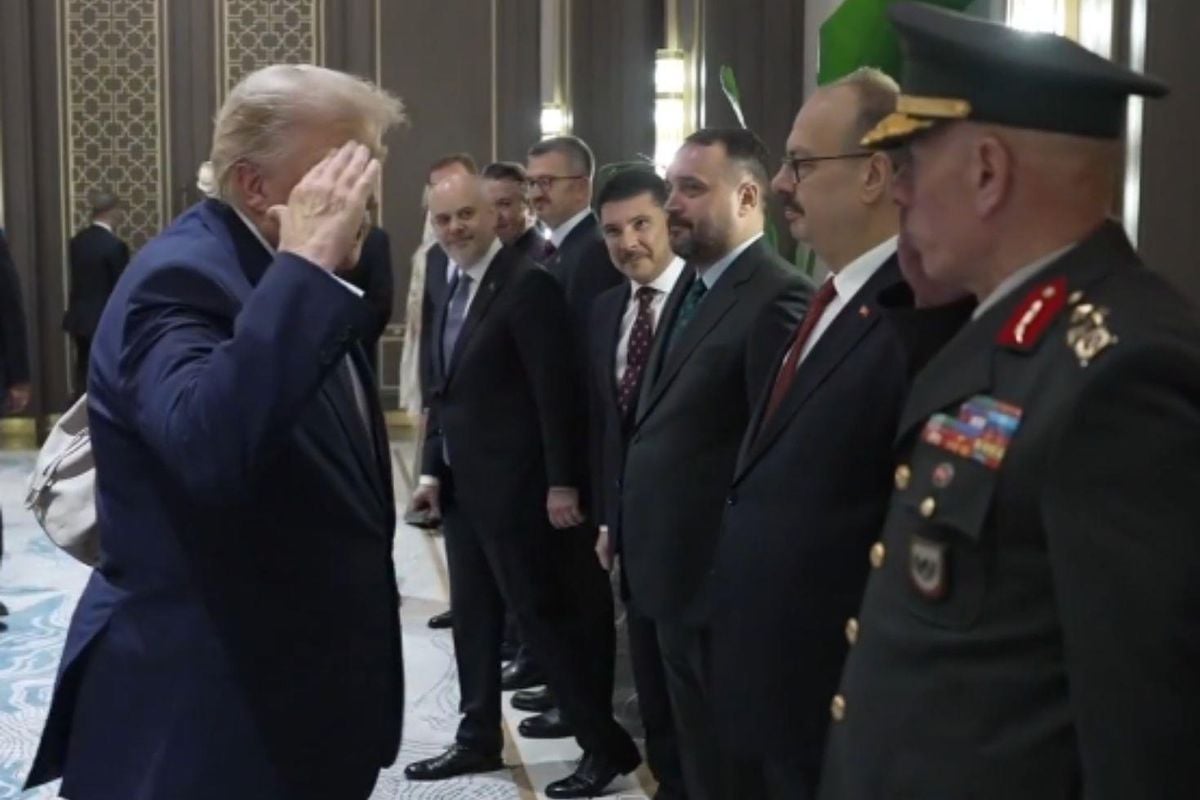 Beştepe'de tarihi anlar! Trump, Ankara Garnizon Komutanı'na asker selamı verdi
