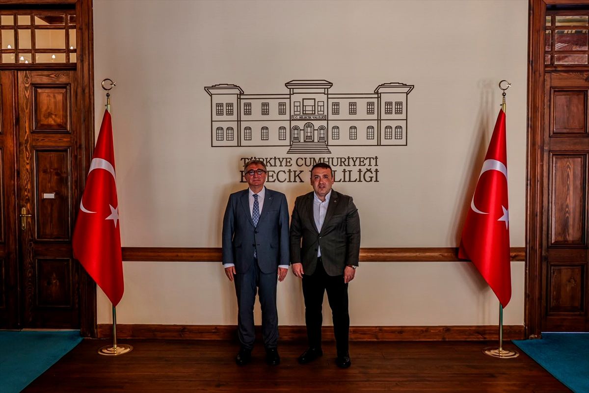 Bilecik Valisi Sözer, Bozüyük Kaymakamı Helvacı'yı kabul etti