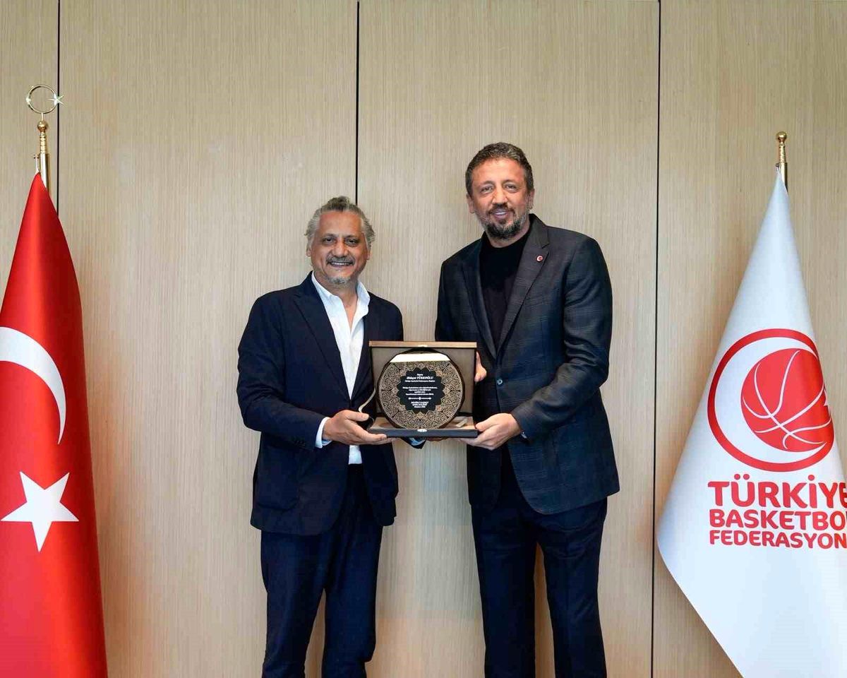 Denizli Basket'ten TBF Başkanı Türkoğlu'na ziyaret