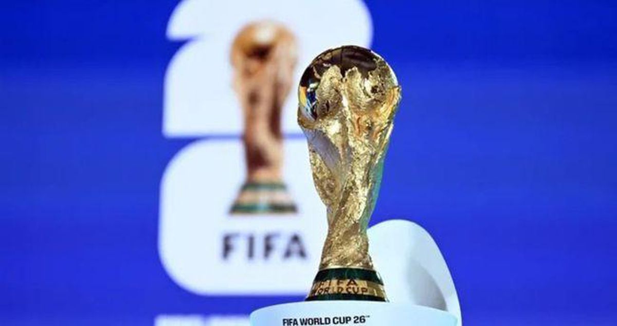 2026 FIFA Dünya Kupası logosu ve futbol topu