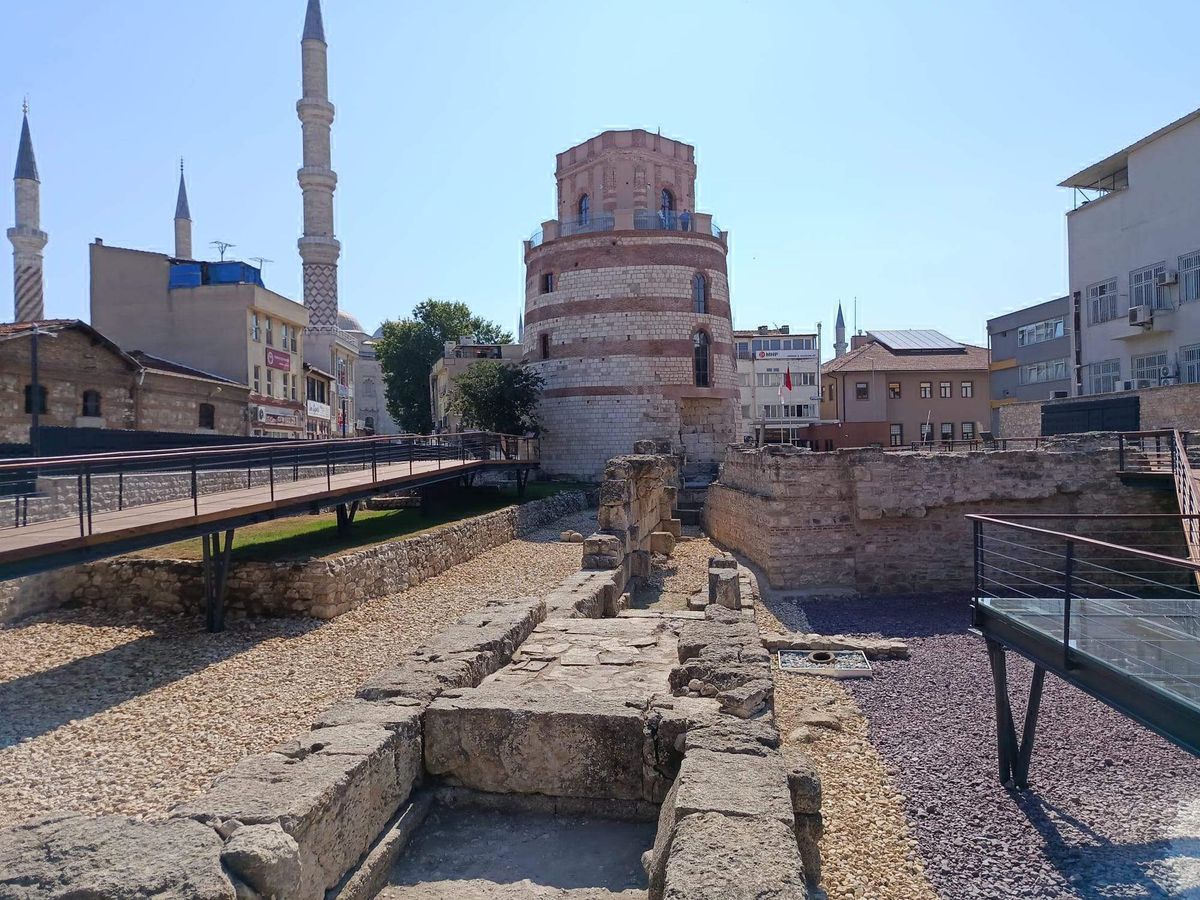 Edirne'de restorasyonu tamamlanan Makedonya Kulesi, müze olarak ziyarete açıldı