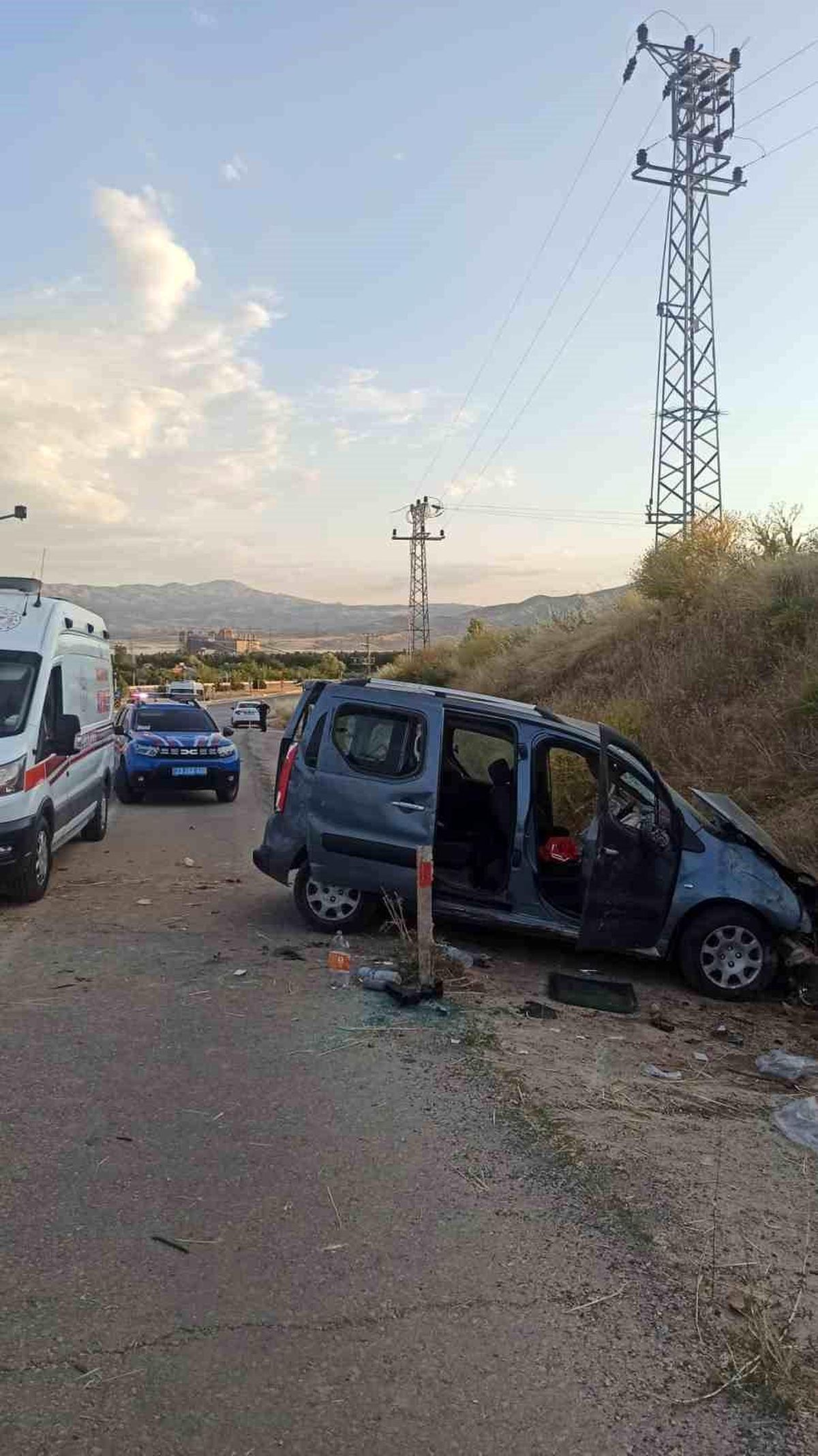 Elazığ'da trafik kazası: 4 yaralı