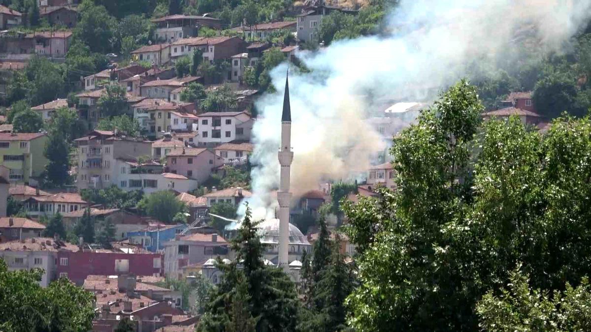 Elmas nineyi yangından itfaiyeciler kurtardı