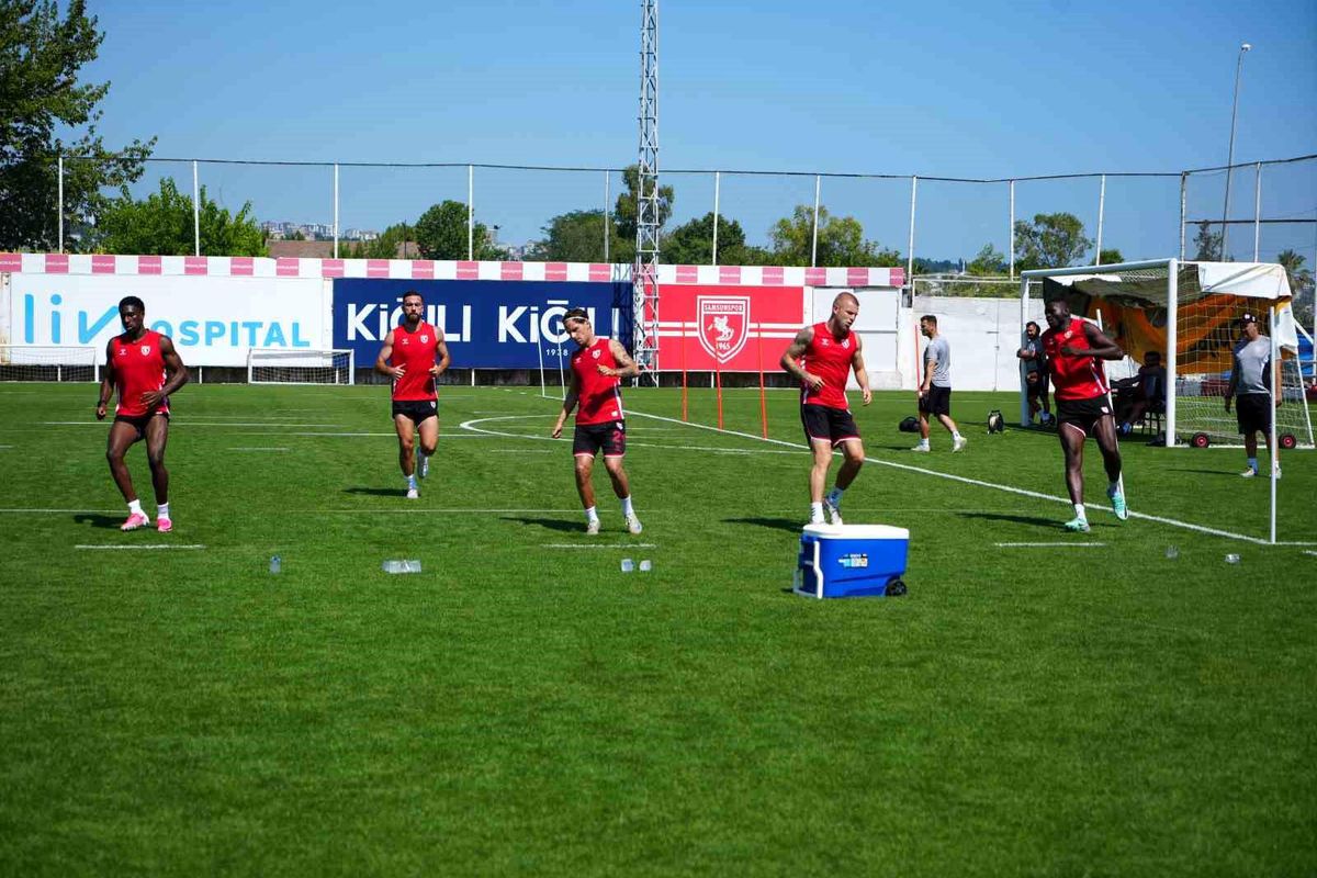 Samsunspor'da Transfer Hedefi Stoper ve Orta Saha