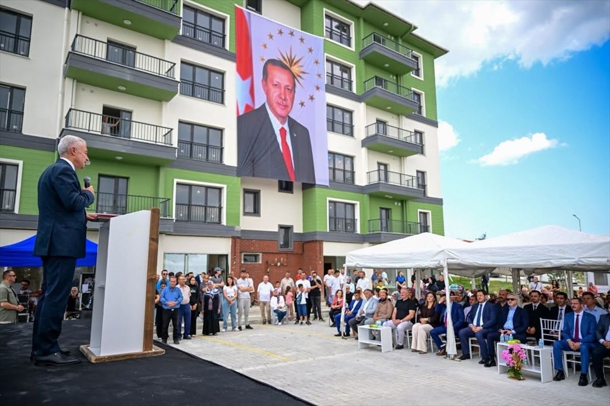 Pınarhisar'da TOKİ 2. Etap Konutları Teslim Edildi