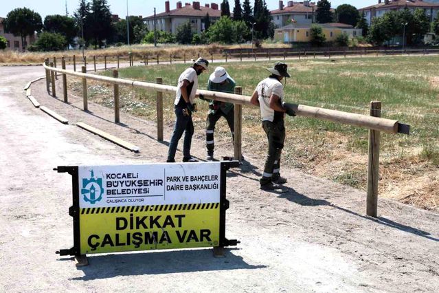 Kocaeli’de Gölcük Rahvan At Tesisi yarışlar öncesi bakıma alındı