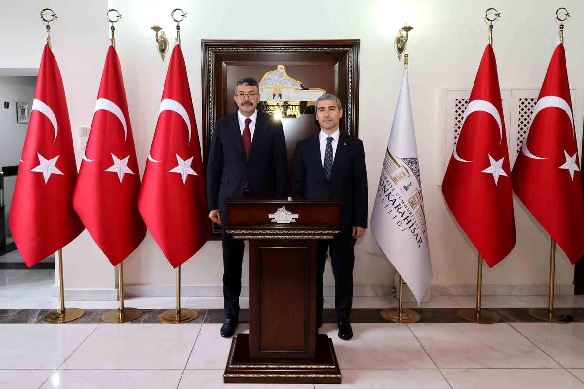 Afyonkarahisar'da kamu kurumları arasındaki koordinasyonun güçlendirilmesi masaya yatırıldı