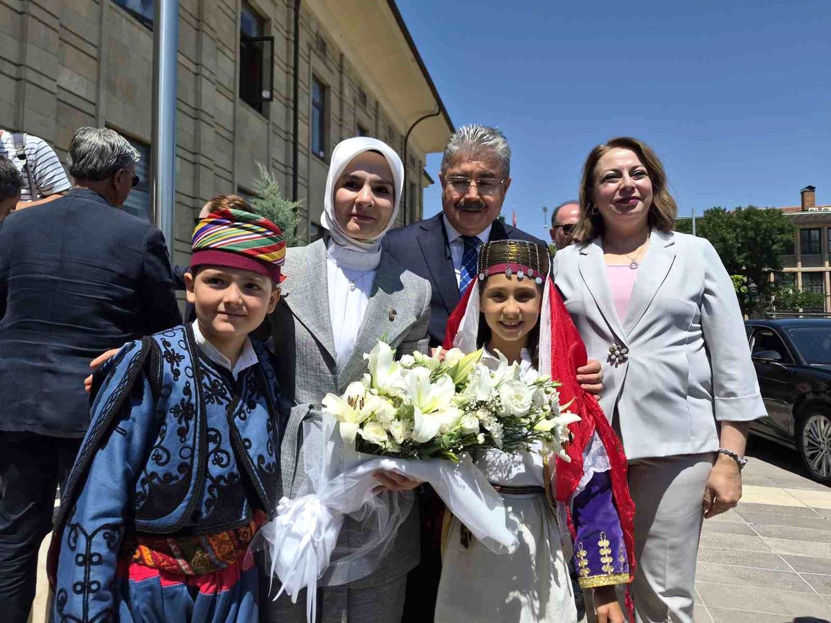 Aile ve Sosyal Hizmetler Bakanı Göktaş'tan Eskişehir Valiliği'ne ziyaret
