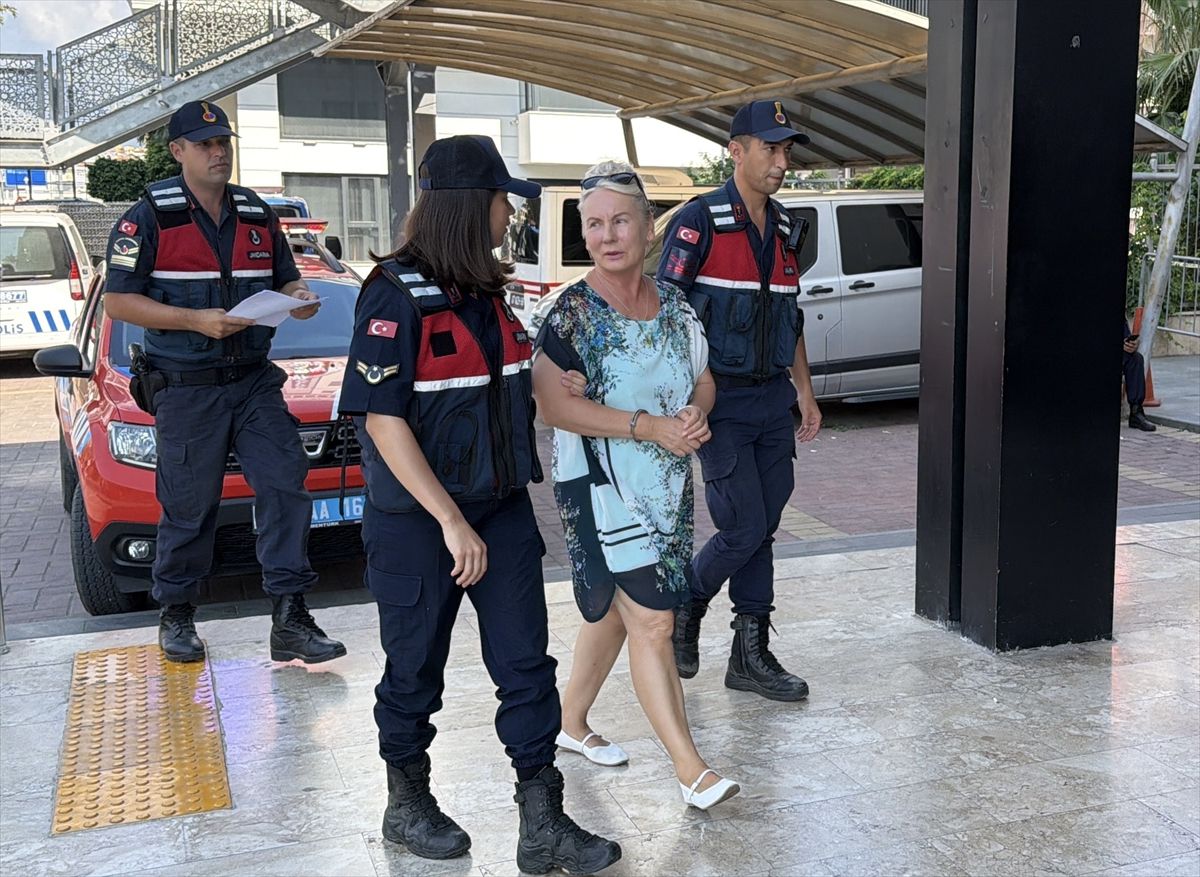 Alanya'da haşema ile havuza girmeyi engellediği iddia edilen site yöneticisi tutuklandı
