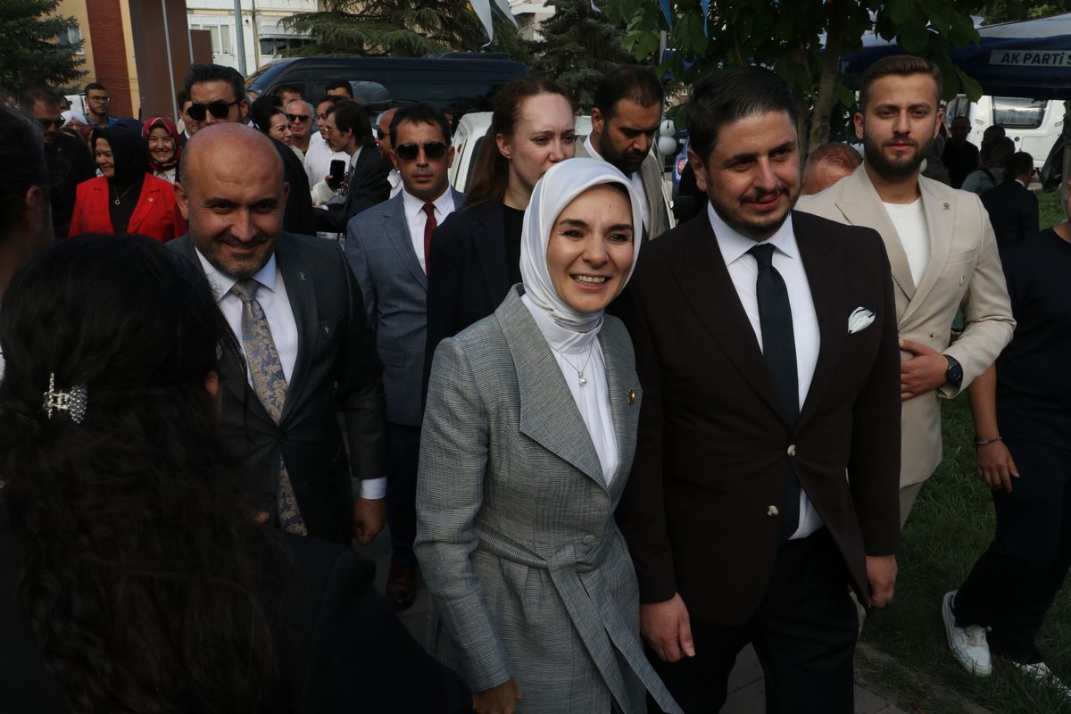Aile ve Sosyal Hizmetler Bakanı Mahinur Özdemir Göktaş, AK Parti Danışma Meclisi toplantısında konuşma yaparken.