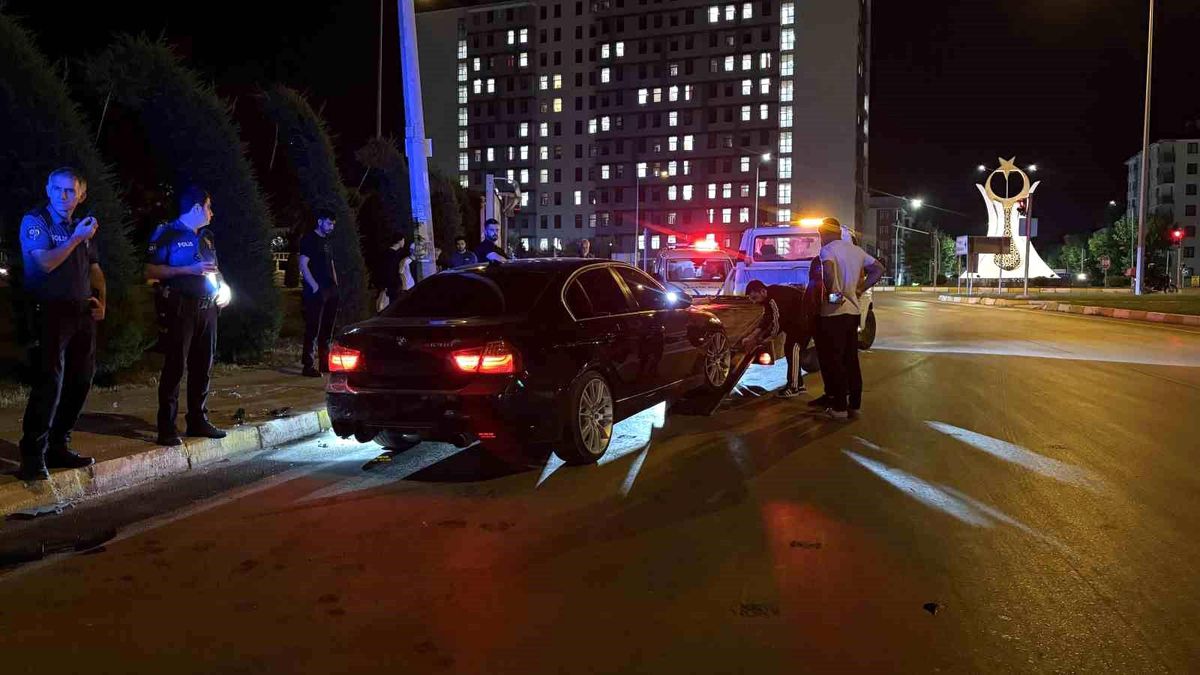 Çorum'da zincirleme kaza: 2'si polis 4 yaralı