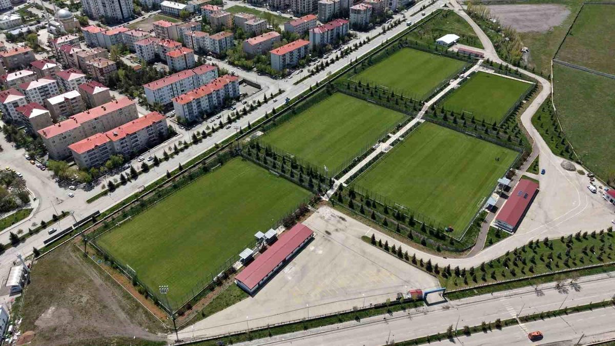 Erzurum'da kamp sezonu başladı, 30 kulüp bekleniyor