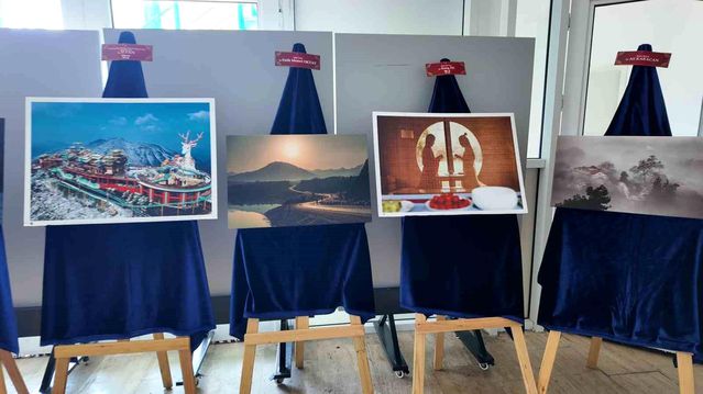 Fethiye’de “Dağlar ve Denizler Yeşeriyor” sergisine yoğun ilgi