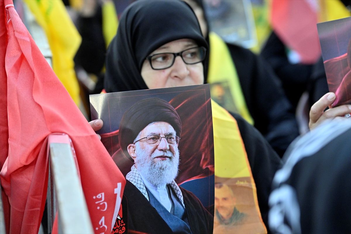 Hizbullah Genel Sekreteri Naim Kasım'ın bir toplantıdaki görüntüsü.