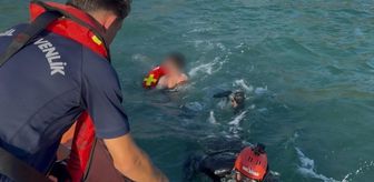 Kuşadası açıklarında kürek sörfüyle sürüklenen 2 kişi kurtarıldı