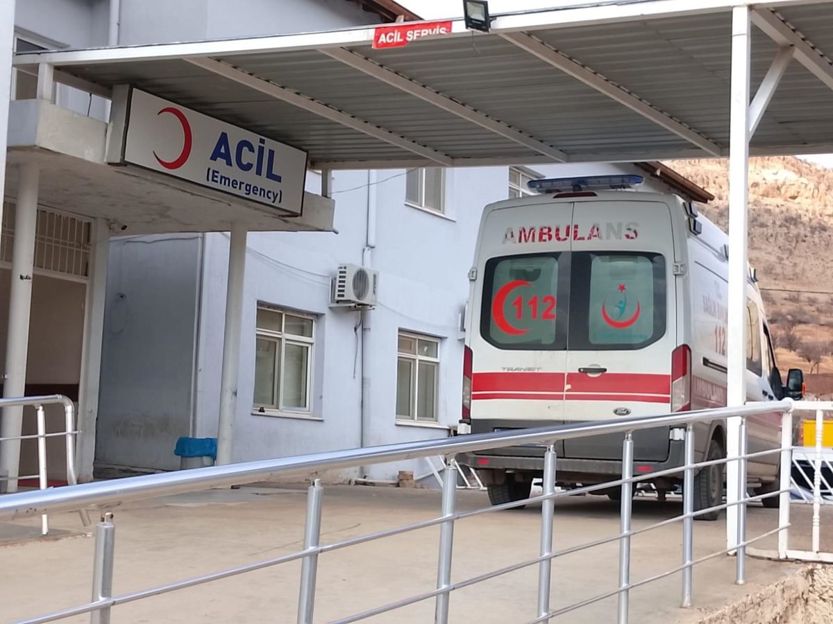 Mardin'de 15 yaşındaki kız çocuğu evde tabanca ile vurulmuş halde yaralı bulundu
