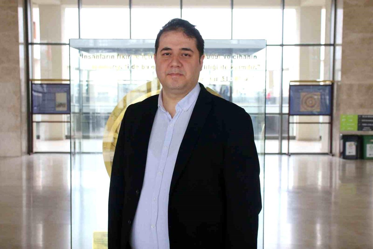 Uzun süre hareketsiz oturmak sağlığı tehdit ediyor: 30 dakikada bir mola şart