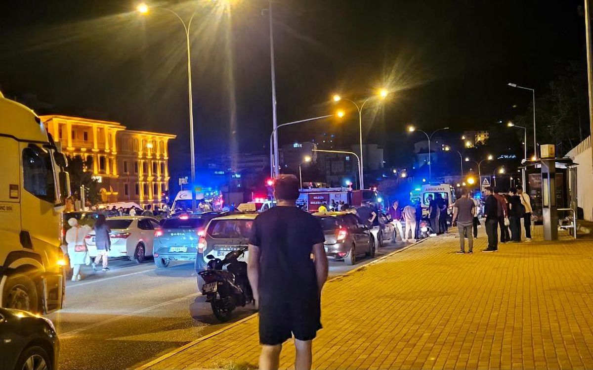 Bilecik'te takla atan otomobilin görüntüsü.