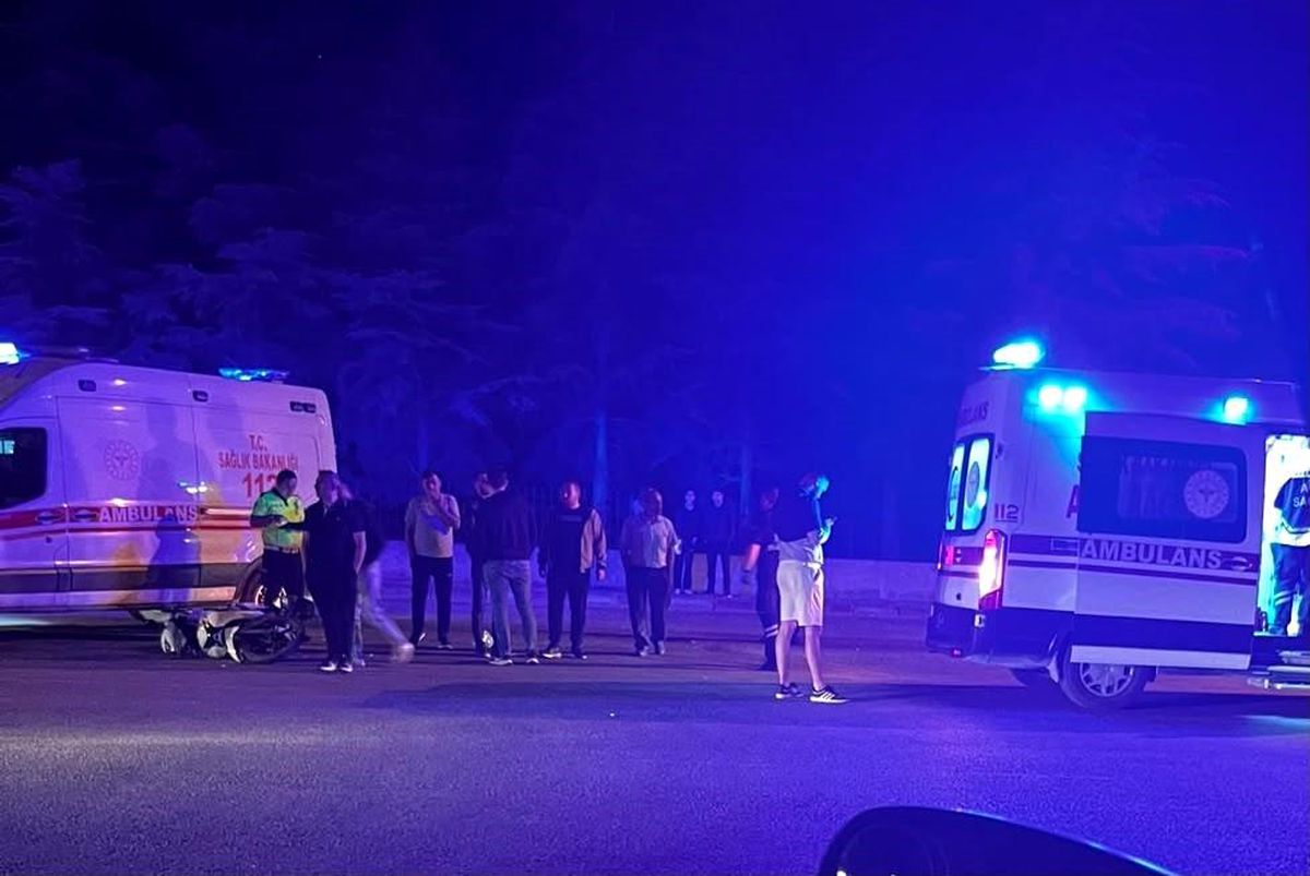 Tavşanlı'da trafik kazası: 3 yaralı
