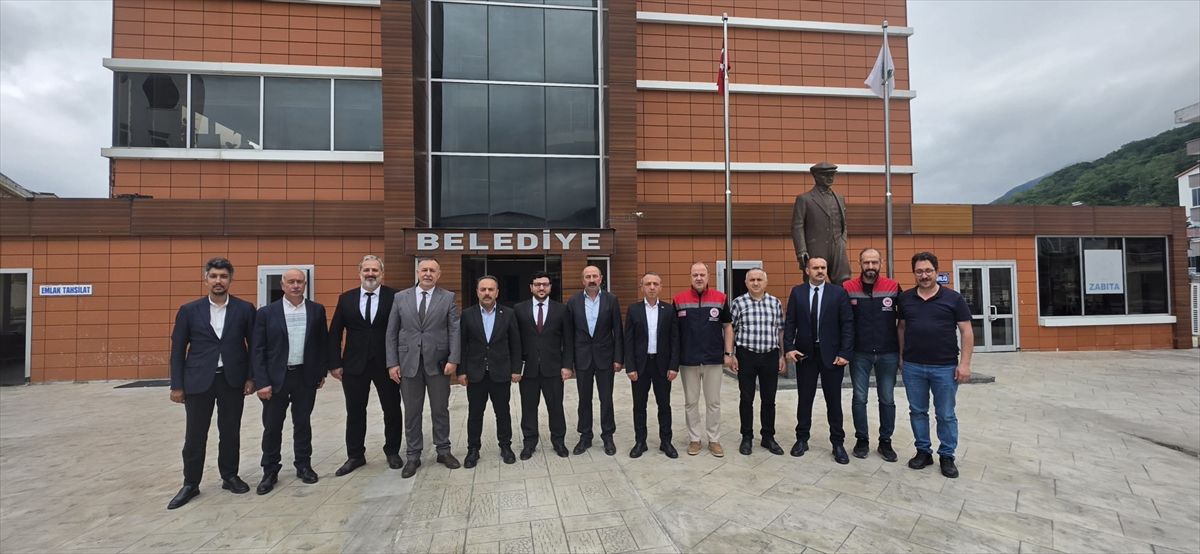 Trabzon'da suni tohumlama çalışmaları sürüyor