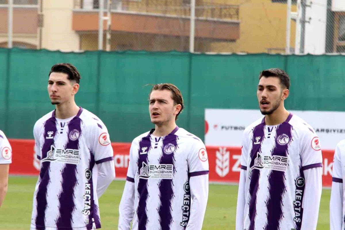 Ankara Keçiörengücü futbol takımı oyuncuları
