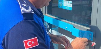 Antalya'da tarihi geçmiş gıda satan zincir market mühürlendi