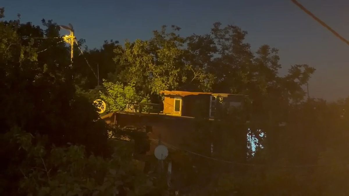 Arnavutköy'de işlenen cinayet ve intihar olayının gerçekleştiği ev.