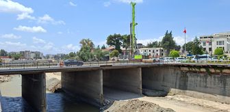 Ata Köprüsü'nde yıkım başladı, bazı yollar trafiğe kapatıldı