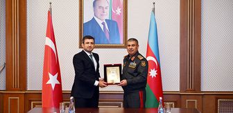 Azerbaycan Savunma Bakanı Hasanov, Baykar Yönetim Kurulu Başkanı Bayraktar ile görüştü