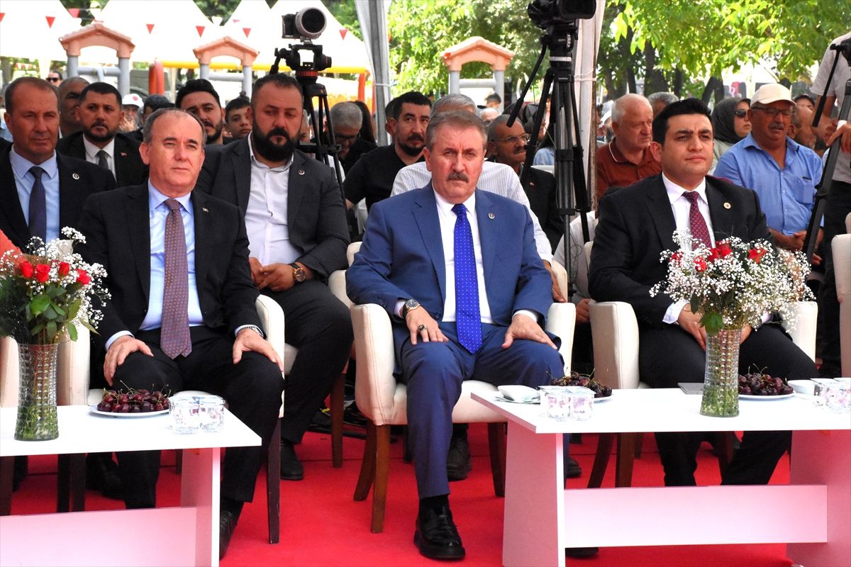 BBP lideri Destici: Erdoğan, NATO Zirvesi'nde Türkiye'yi en iyi şekilde temsil etti