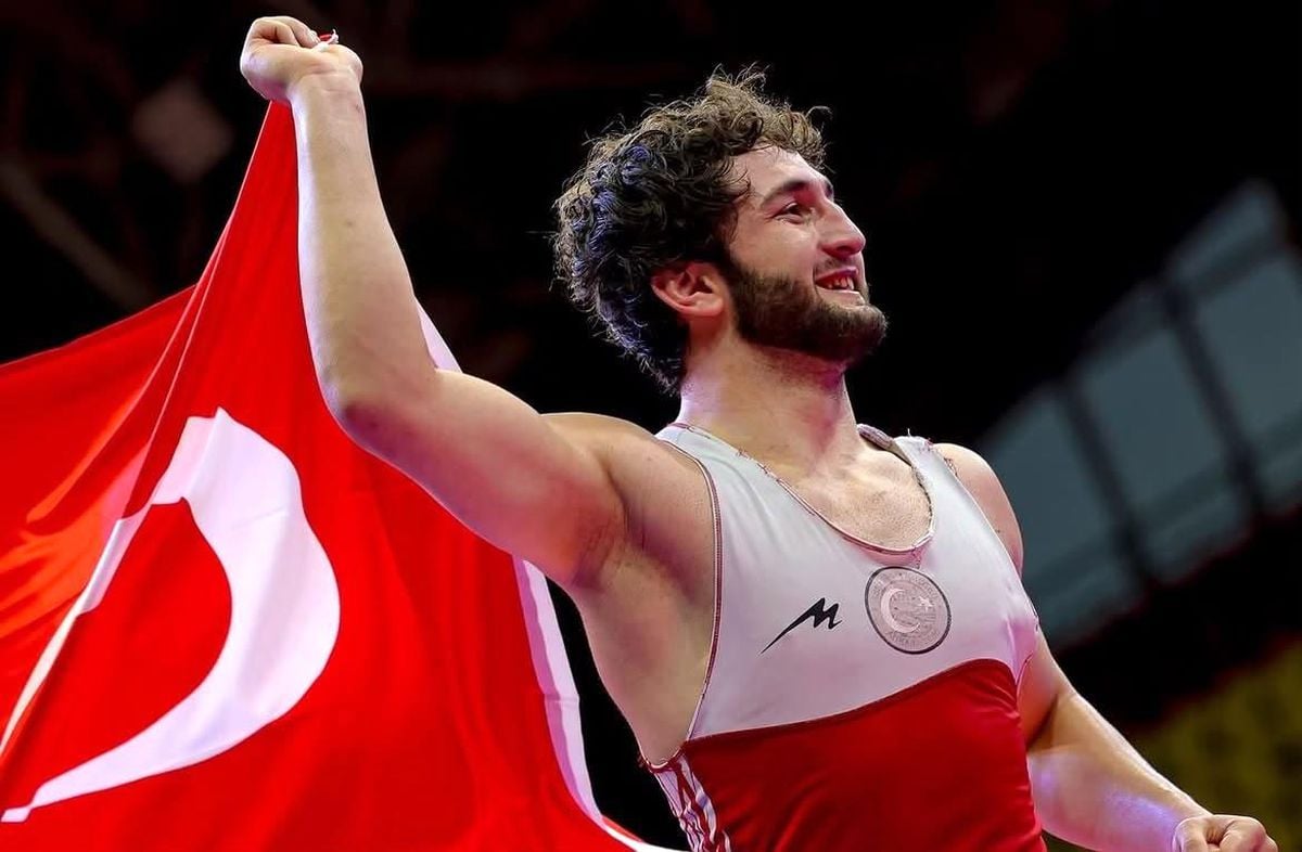 Bilecikli güreşçi Avrupa şampiyonu oldu