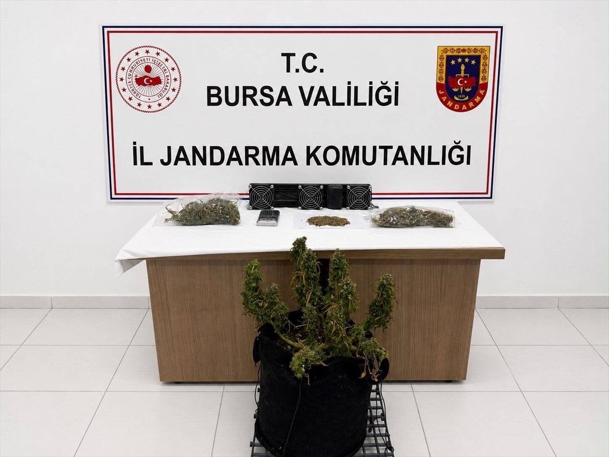 Bursa'da uyuşturucu operasyonunda 3 şüpheli yakalandı