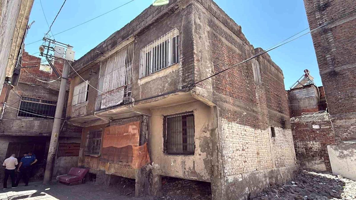 Diyarbakır'da bir eve silahlı saldırı düzenlendi