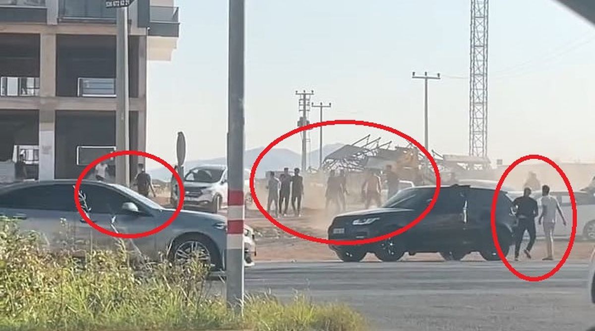 Diyarbakır'da taşlı, sopalı kavga kamerada: 2 yaralı