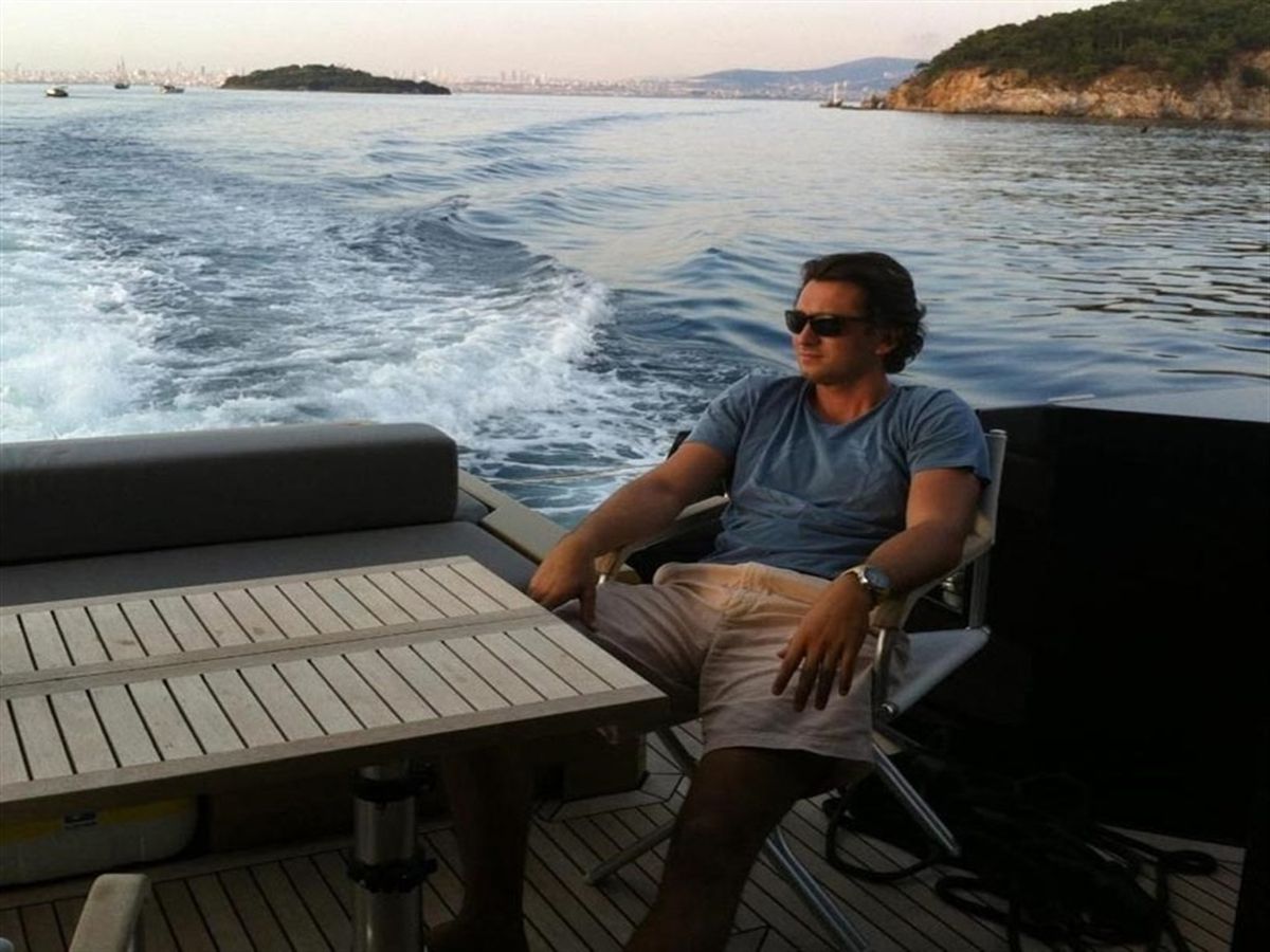 Yalova'da AREL-7 gemisinin karıştığı kazada hayatını kaybeden iş insanı Halit Yukay'ı anlatan görsel.